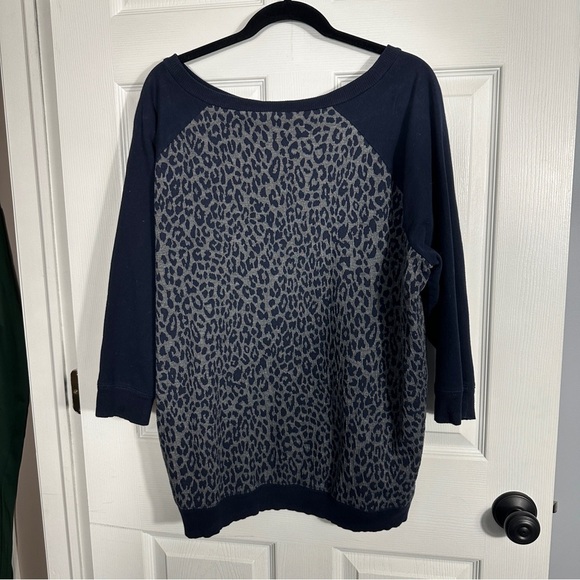 Jones NY Sport sweatshirt, size 3X, navy/animal print, cozy, comfy, spring - Picture 2 of 12
